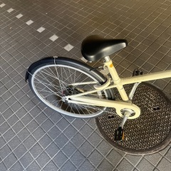 大人用自転車　26インチ　無印良品　　　　オートライト、鍵付き、ギアなし　白の画像
