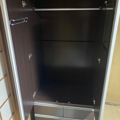 洋服タンスの画像