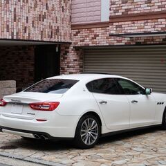 検査9年3月クアトロポルテ サンルーフ/サッビアレザーシート/ナビ/地デジ/バックカメラ/4席シートヒーター/パワートランク/前後センサー/ETCの画像