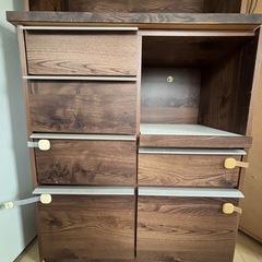 無料OK‼️【3/11まで】食器棚の画像