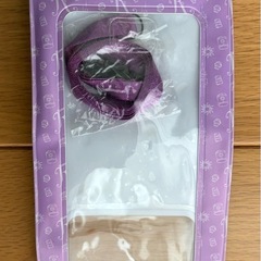 ラプンツェル ネックストラップ付きケースとラバーチャームのセットの画像
