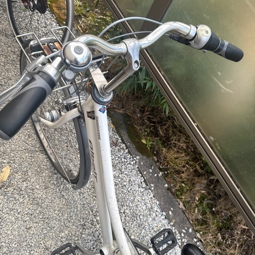 ブリヂストンアルベルト　白　　通学自転車