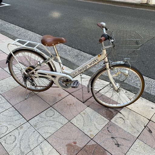 子ども用自転車　22インチ　変速付き　白