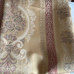 カーテンの画像