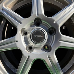 スタッドレスタイヤ&ホイールの画像