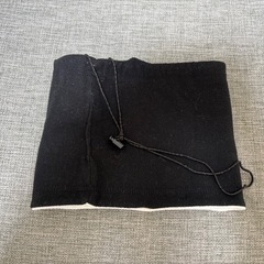 リバーシブルのネックウォーマーの画像