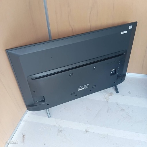 J054 送料無料ハイセンス43インチ液晶テレビ展示品 (白家電) 四街道の