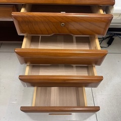 レトロな机　デスク　作業用台　頑丈　仕事用机　木材　新学期の画像