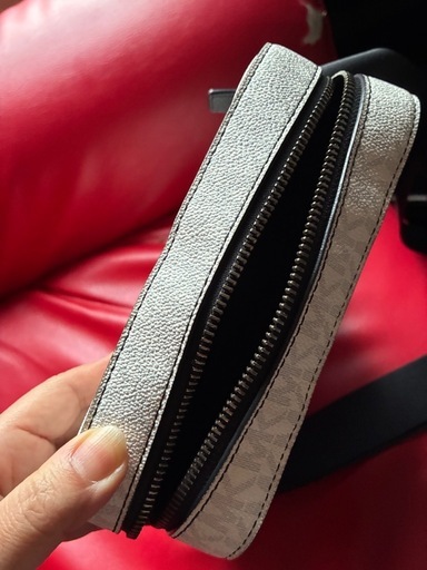 【美品】Michael Kors MKモノグラムショルダーバッグ