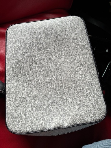 【美品】Michael Kors MKモノグラムショルダーバッグ