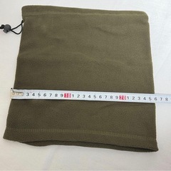 ネックウォーマー　グリーン　カーキ　フリースの画像