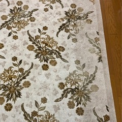 2mx2.5M 100%シルク　
高級絨毯の画像