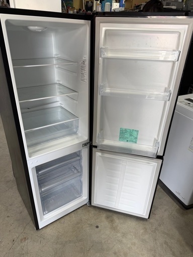 NO B904?福岡市内配送設置無料✨?ハイセンス 冷蔵庫 幅49cm 175L 一人暮らし スリム 大容量冷蔵室122L 静音 右開