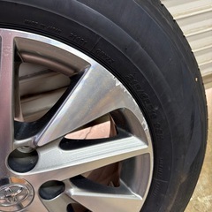 アルファードアルミタイヤ付きの画像