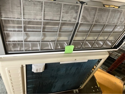 【中古】大阪引取限定　HITACHI RAS-WM22NE3 (W) エアコン本体【KSC1F019】