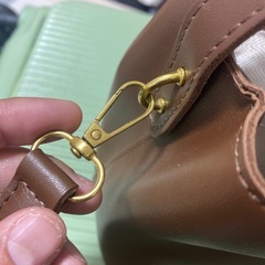 ショルダーバッグ 茶色の画像