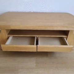(美品)木製テーブル(引き出し付)の画像