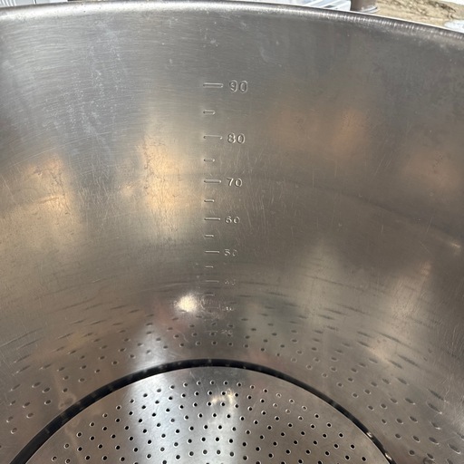 業務用 ステンレス 寸胴鍋 蓋付　ステンレス製スープサポーター 付　51cm 90L  ラーメン スープ 仕込み