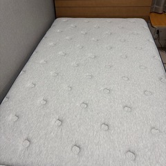 ニトリのマットレス　(購入いただきましたらベッドフレームもお譲りします)の画像