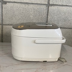 🌸美品 IH炊飯器① IRIS OHYAMA 早い者勝ち ¥5000🌸001
の画像