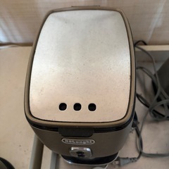デロンギ コーヒーメーカー ドリップ式 ガラスポット付き の画像