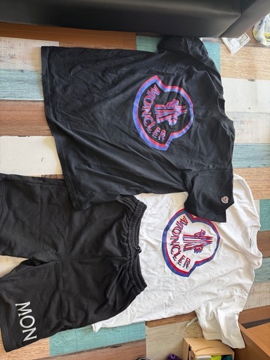 モンクレールMONCLER半袖TシャツハーフパンツサイズL３点セット