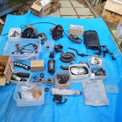 メグロS8と部品多数の画像