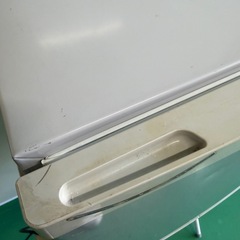 小型冷蔵庫　　DAEWOOの画像