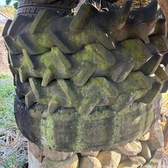 廃タイヤの画像