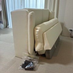 ニトリ2人掛けソファーの画像