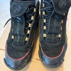 リーボック　スニーカーの画像