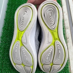 ナイキ　スニーカーの画像