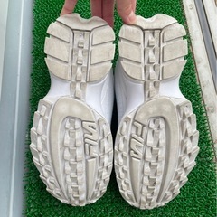 フィラ スニーカーの画像