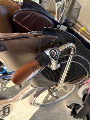 3人乗り自転車 ブラウン チャイルドシート付き