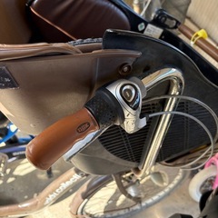 3人乗り自転車 ブラウン チャイルドシート付きの画像