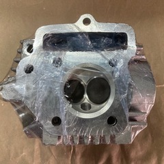 モンキー シャリー カブ シリンダーヘッド新品の画像