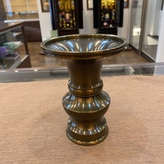 仏具　真鍮 花立 5寸  マット 付きの画像