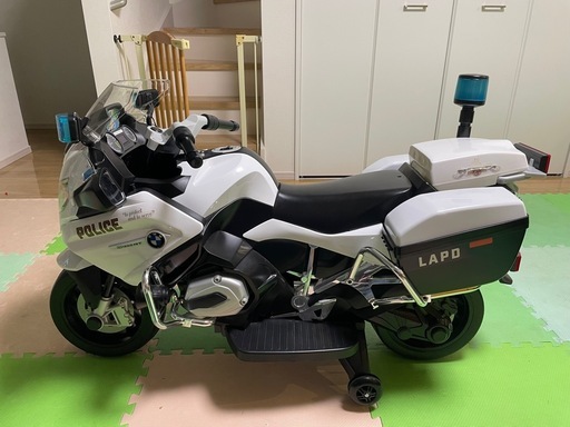 電気で動く子供用電動乗用バイク安定4輪