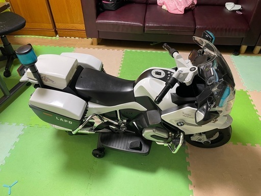 電気で動く子供用電動乗用バイク安定4輪
