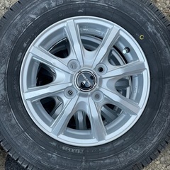 軽自動車スタッドレスタイヤの画像