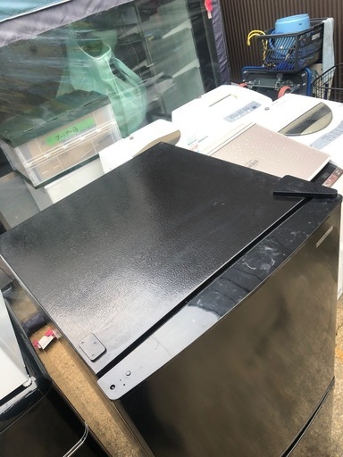 IRIS OHYAMA ノンフロン冷凍冷蔵庫　142L 2021年製　  IRSD-14A-B