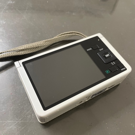 美品] CASIO デジタルカメラ EXILIM EX-ZR50 ホワイト (中古店不用品