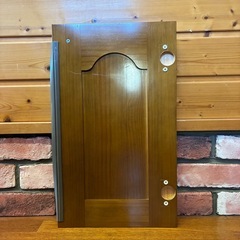 パイン材　ムク扉　ドイツ輸入品　収納扉などに　着色塗装仕上げの画像