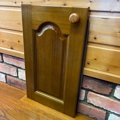 パイン材　ムク扉　ドイツ輸入品　収納扉などに　着色塗装仕上げの画像