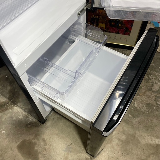 三菱電機 冷蔵庫 146L 右開き 2ドア 48cm 一人暮し向け フルフラット 💥激安💥動作確認済み✅🏅保証付き🏅2017年　三菱　冷蔵庫　146L MR-P15A-B