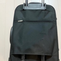 コンバース ALLSTAR黒スーツケース30リットルの画像