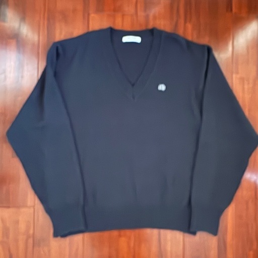 伊勢崎工業高校の制服　シャツなどのセットです。