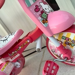三輪車 キティ かじ取り 押し棒 ハローキティ三輪車 オールインワン⭐︎子供用三輪車 折りたたみ三輪車の画像