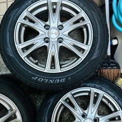 15インチ175/65R15 ダンロップ スタッドレス 4本セット の画像