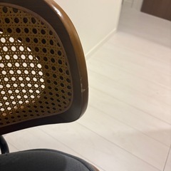 ヤマソロ　デスクチェア　
ラタンの画像